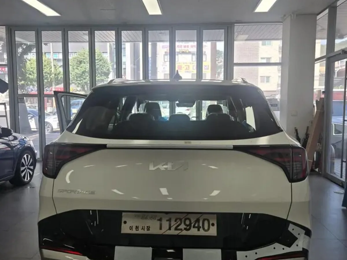 쏘렌토 차량 후면 범퍼 디테일